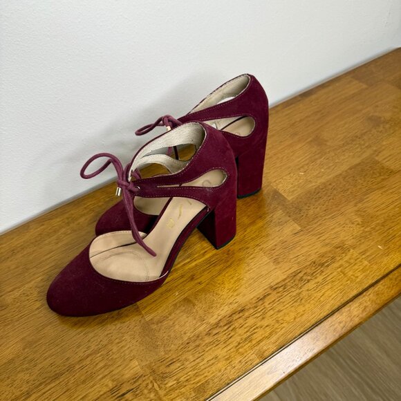 UNISA | Suede Ankle Block Tie Heels in Burgundy - 7.5 - Picture 2 of 7
